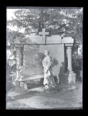 Monumentul funerar al Katalinei Boschott din Cimitirul Bellu