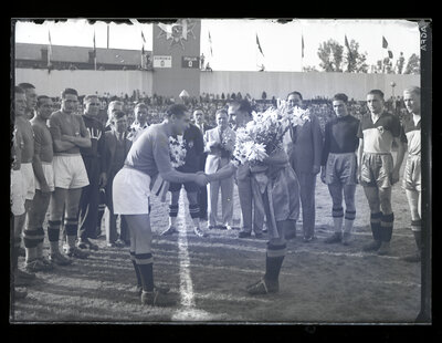 Meci de fotbal România-Italia pe Stadionul A.N.E.F.