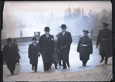 Primarul Capitalei, Alexandru Gh. Donescu, la Mormântul Ostașului Necunoscut, de Ziua Eroilor