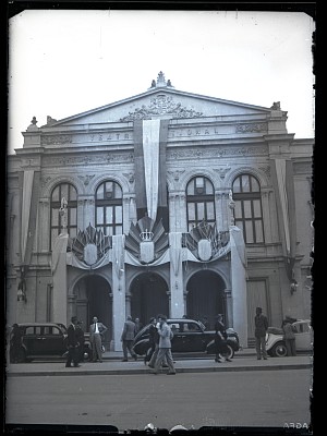 Teatrul Național, decorat pentru un eveniment special