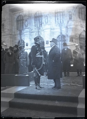 M.S. Regele Carol al II-lea la locul serbării Bobotezei