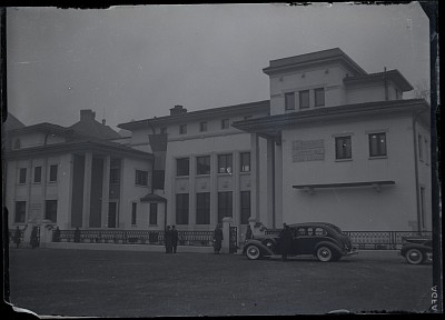 Institutul pentru Istorie Universala