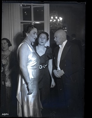 Întâlnirea ministrului sovietic Mihail Ostrowski cu doamna Eugenia Nasta la Legația U.R.S.S.