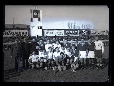 Meci amical de fotbal între reprezentativele Bucureștiului și Berlinului