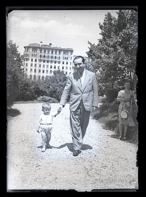 Mircea Grigorescu, alături de fiul său
