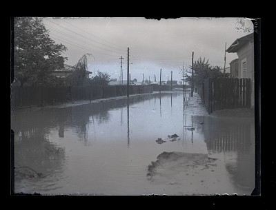 Stradă inundată