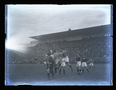 Meci de fotbal între România-Bulgaria pe Stadionul O.N.E.F.