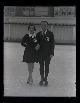 Cuplul patinatorilor Fieraru-Timcic la concursul de patinaj artistic - Patinoar Oteteleșanu