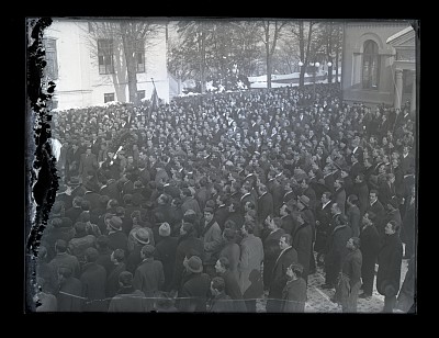 Adunare religioasă pe Dealul Mitropoliei