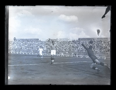 Meci de fotbal în perioada interbelică