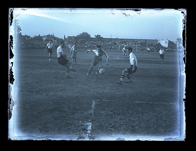 Instantaneu din timpul unui meci de fotbal