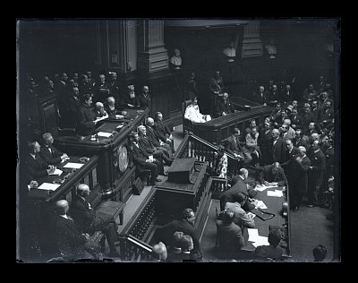 Discurs în Parlament în timpul Regenței