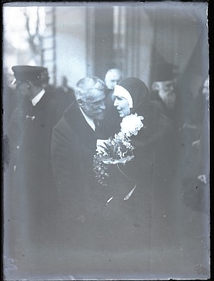 Regina Maria alături de Vintilă Brătianu