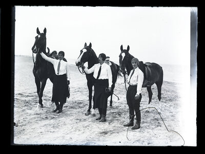 Fotografie necatalogată, cota BU-FD-01073-9-01074-0011