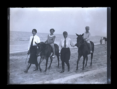 Fotografie necatalogată, cota BU-FD-01073-9-01093-0003