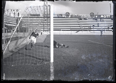 Meci fotbal dintre Ripensia Timișoara și S.K. Iugoslavia pe Stadion Venus