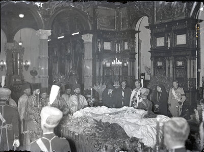 Slujba religioasă la catafalcul Reginei Maria a României