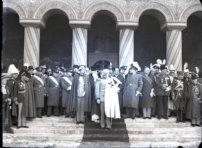 Majestățile Sale, Regele Carol al II-lea și Mare Voievod de Alba Iulia Mihai, participă la slujba religioasă de Anul Nou la Patriarhie